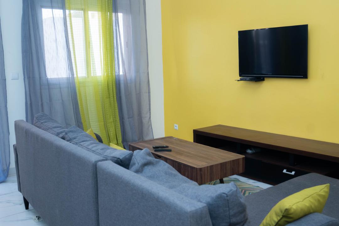 APPARTEMENT MEUBLÉ