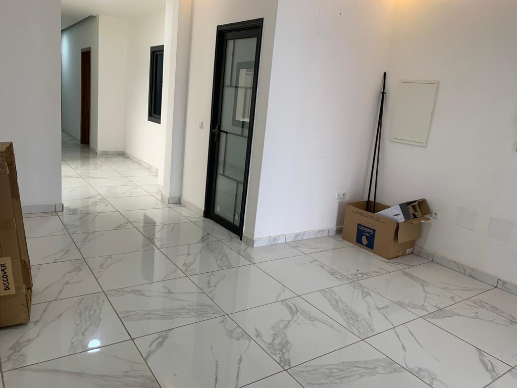 Appartement 4 pièces avec vue sur mer à louer au Virage