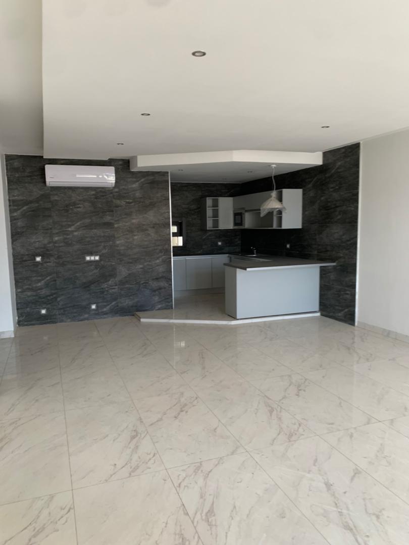 Grand Appartement 4 pièces neuf à louer