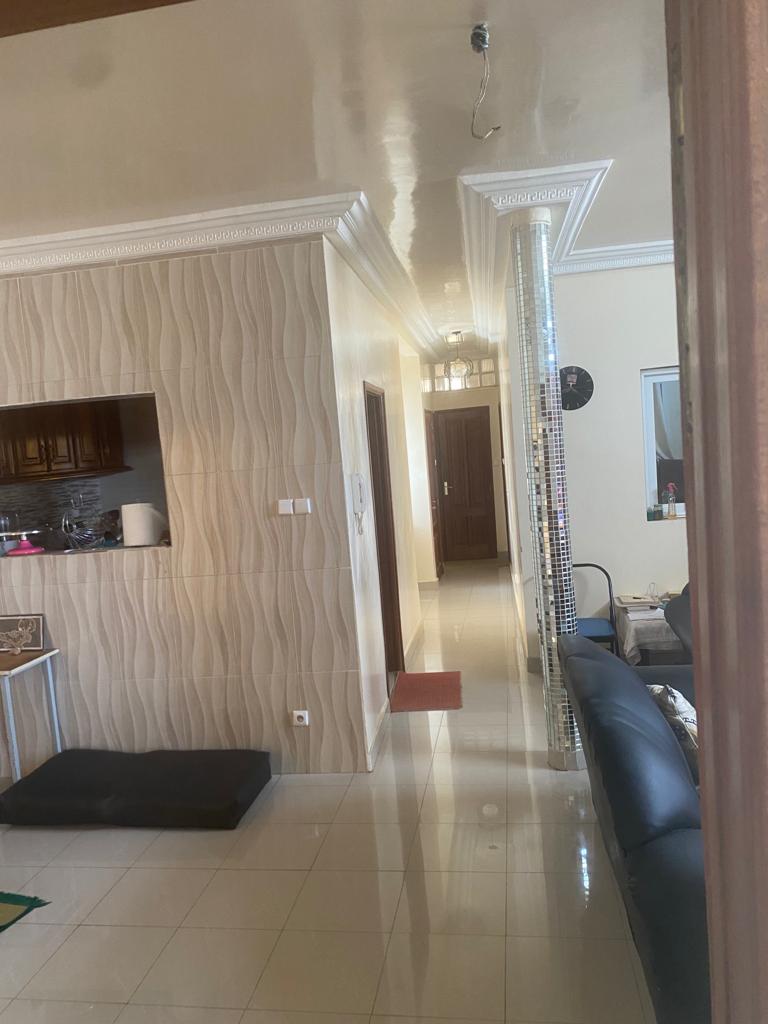 Villa R+2 de 120m2 à vendre à Amitié