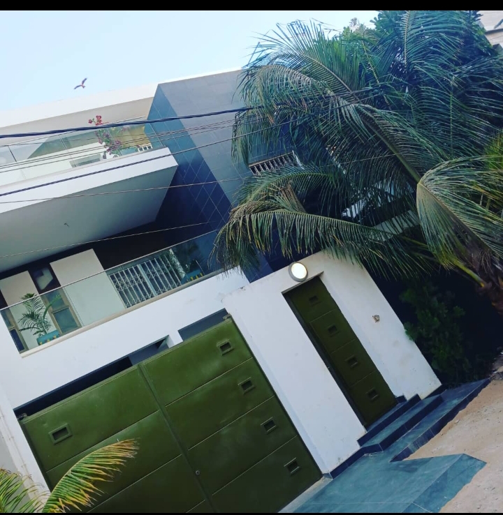 Villa R+2 à louer