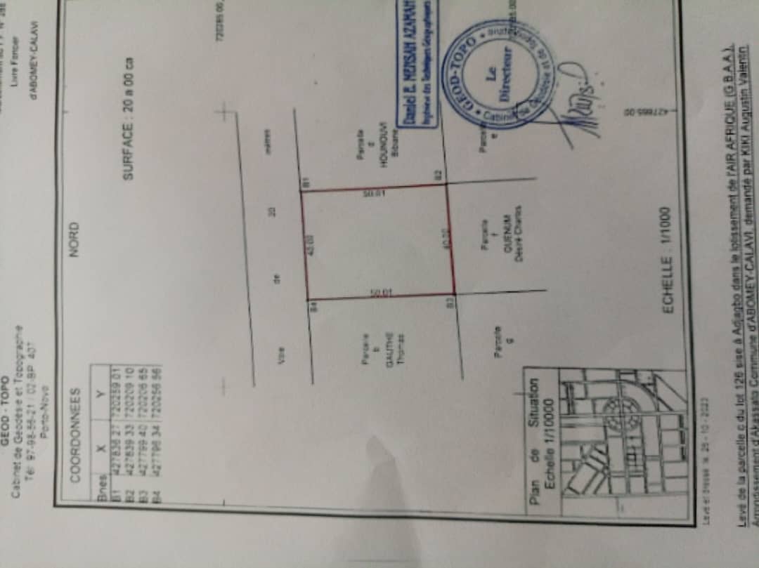 4 PARCELLES ENSEMBLES AVEC TITRE FONCIER À VENDRE À CALAVI CITÉ AIR AFRIQUE